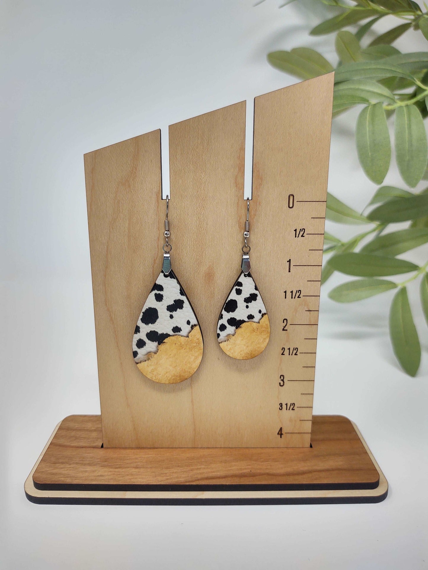 Christmas tree earring