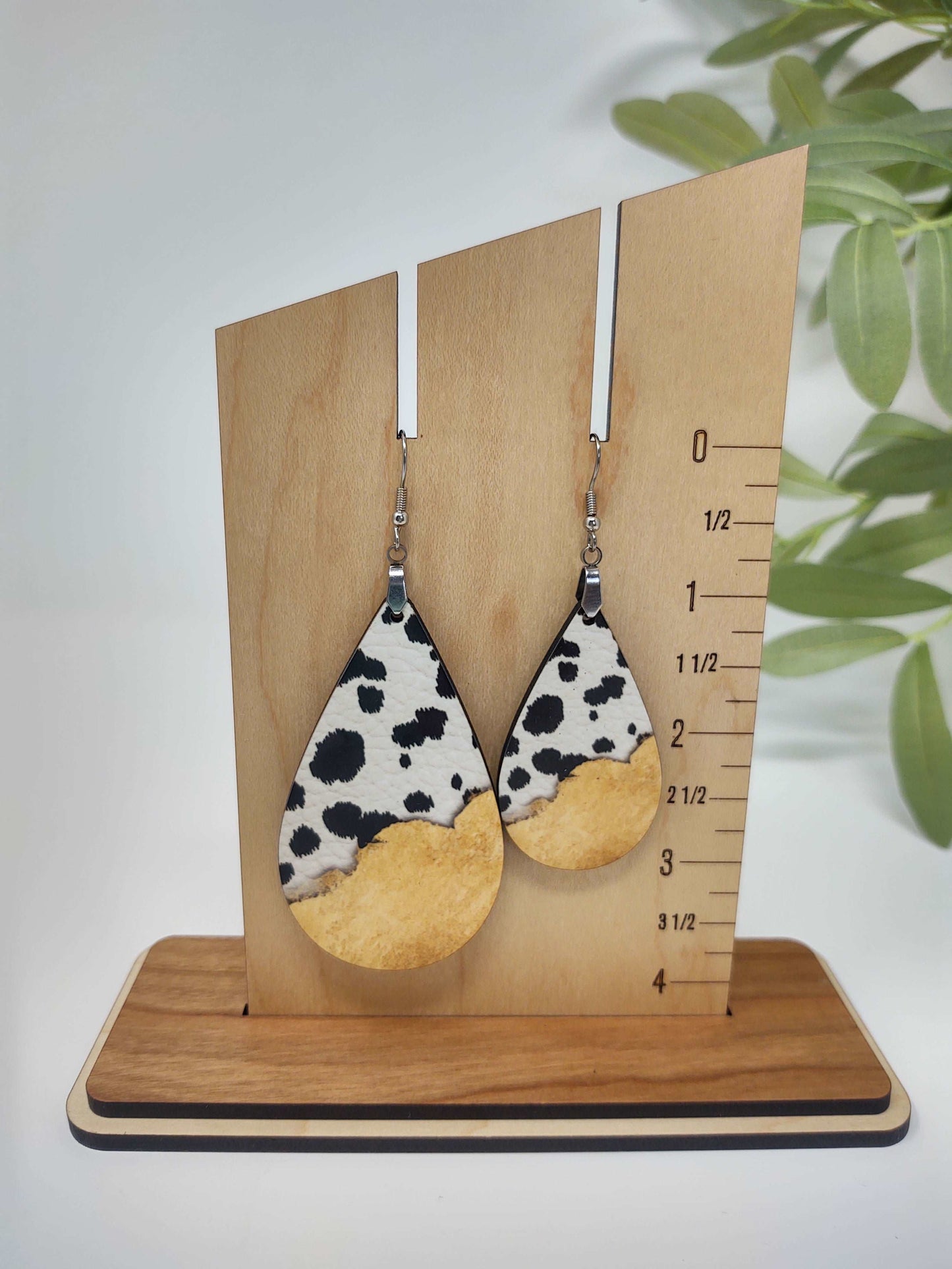 Christmas tree earring