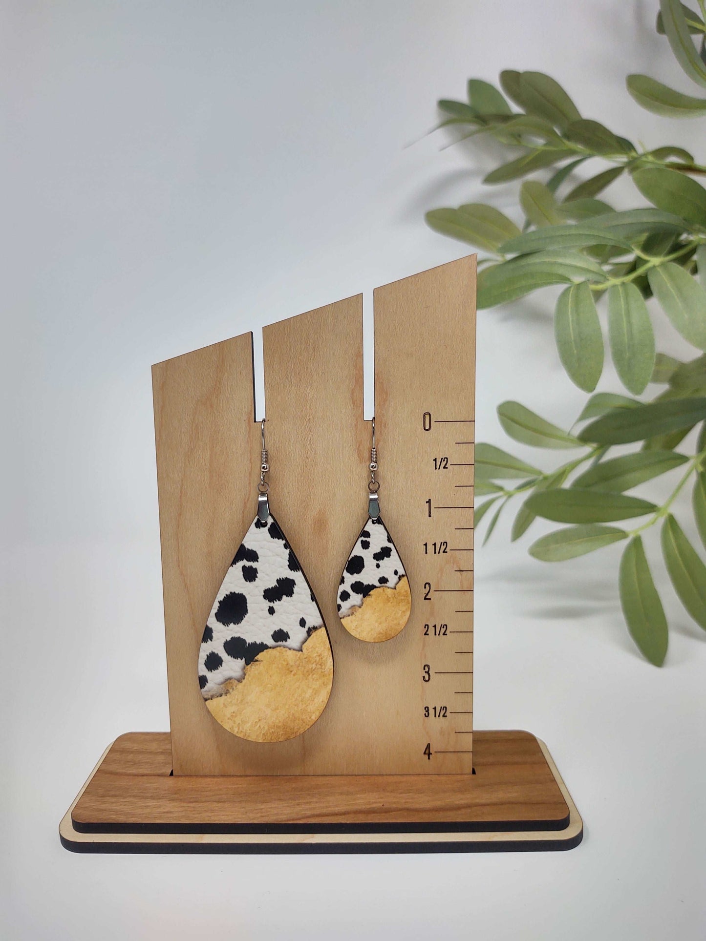 Christmas tree earring