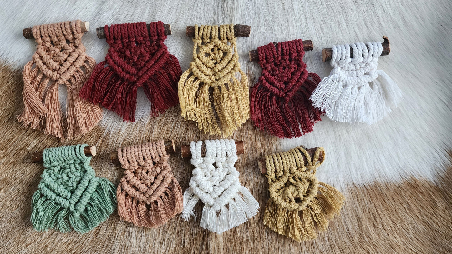 NDD Macramé Magnet