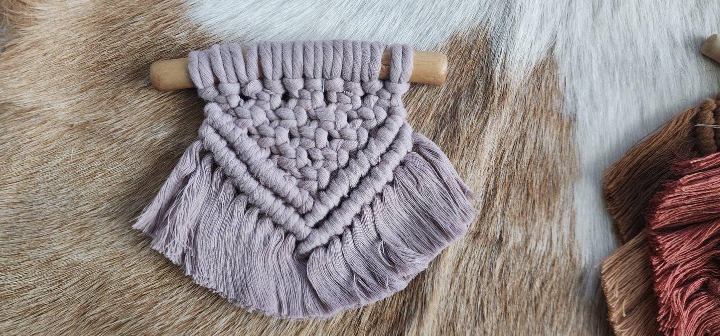 NDD Macramé Magnet