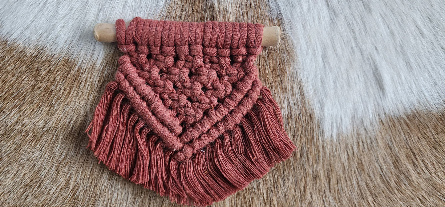 NDD Macramé Magnet