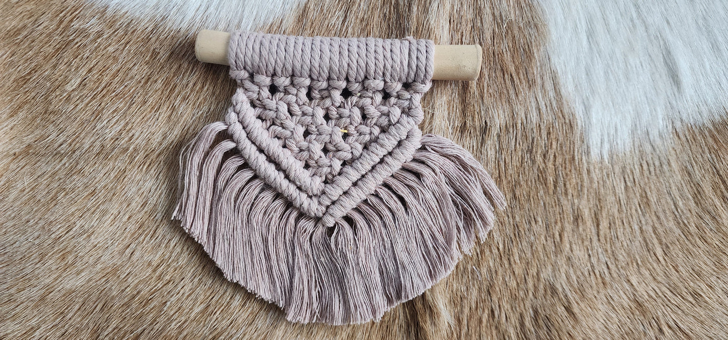 NDD Macramé Magnet