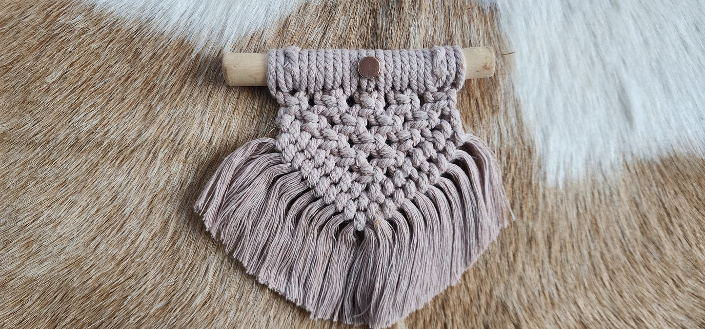 NDD Macramé Magnet
