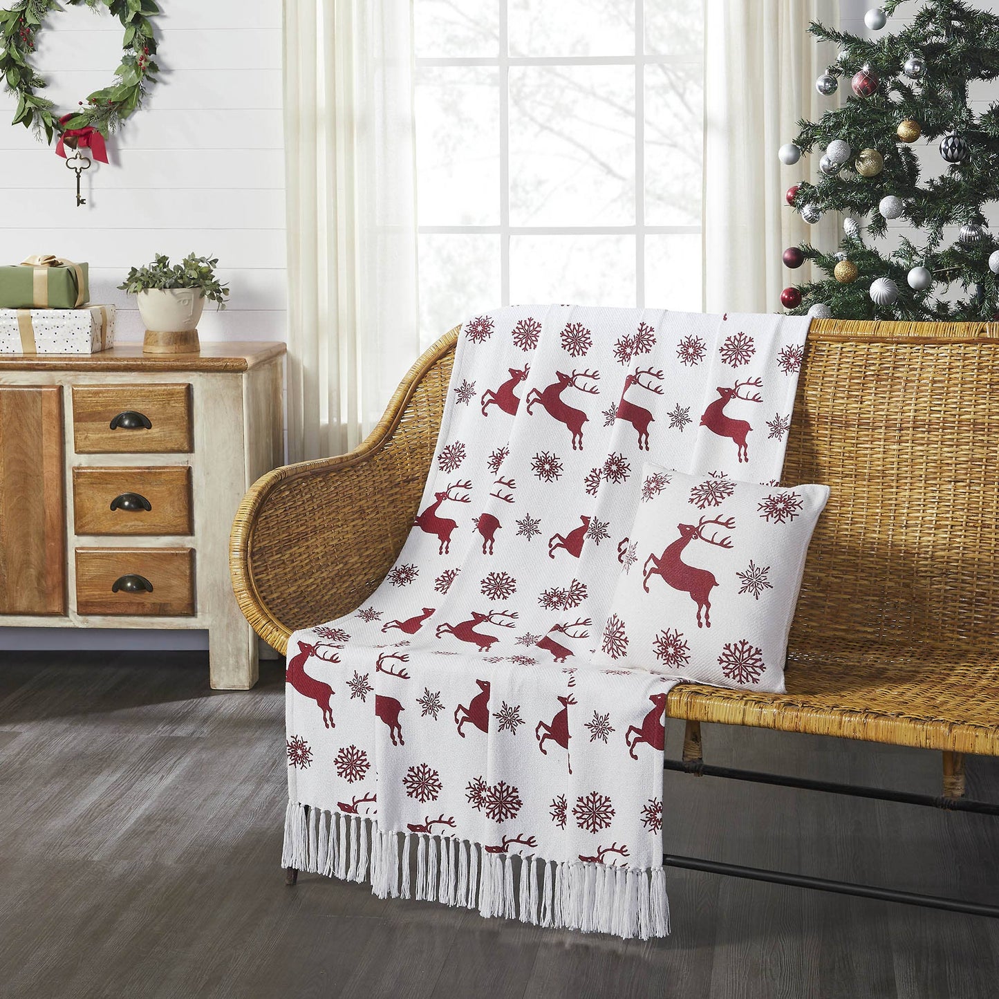 Scandia Snowflake Red White Woven Throw 50x60