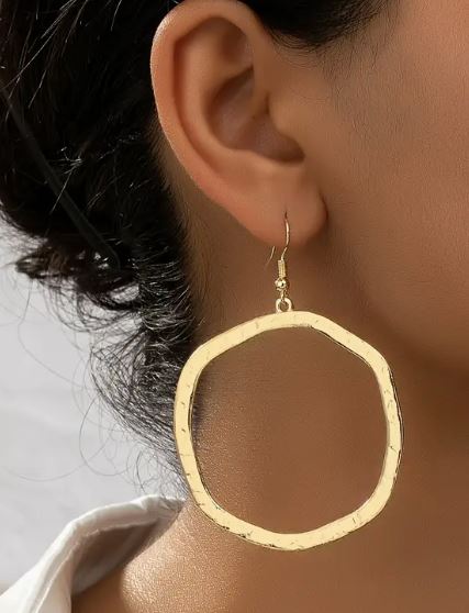 Claire Hollow Earring
