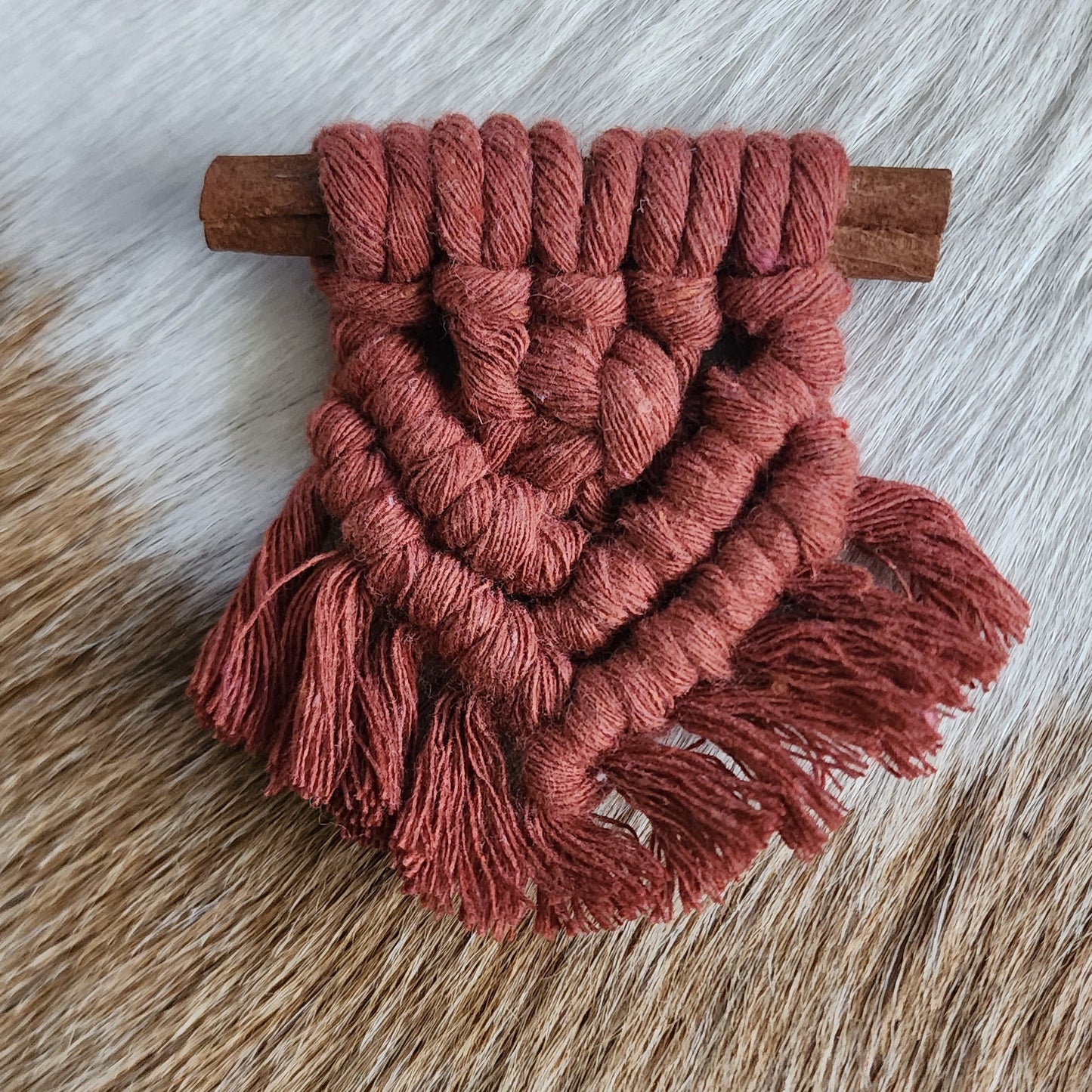 NDD Macramé Magnet