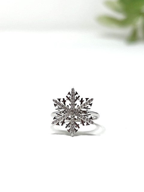 TOT Snowflake ring