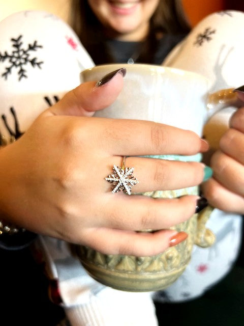 TOT Snowflake ring