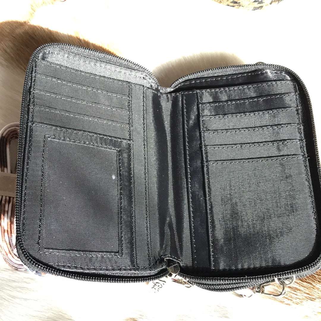 Crossbody clutch Dakota