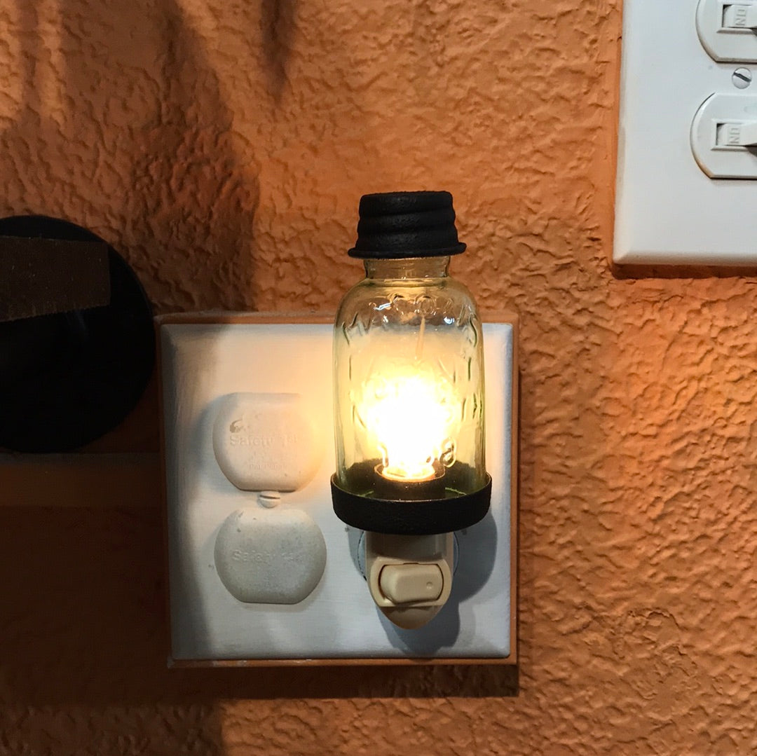 Mason jar night light