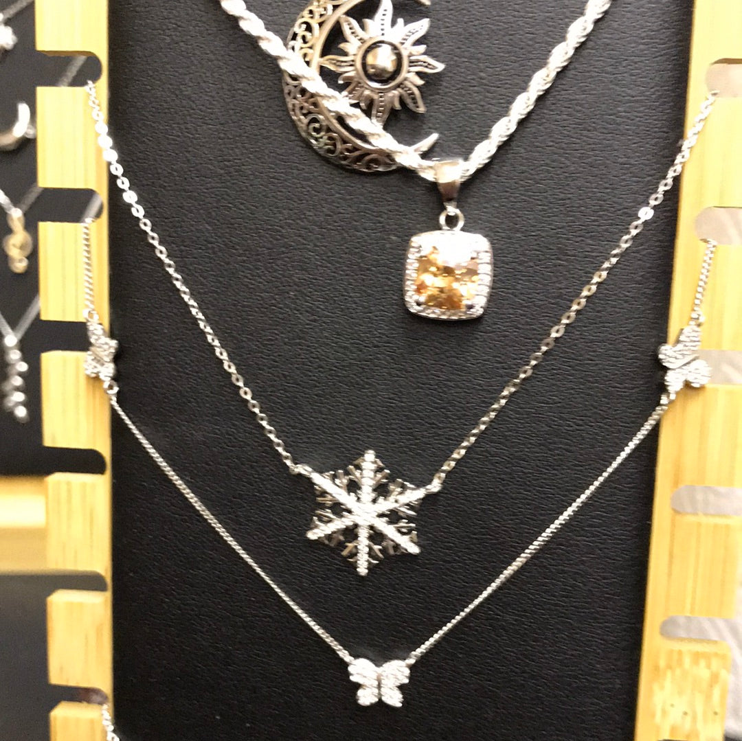 TOT snowflake necklace